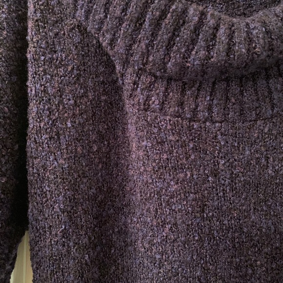 Super cute American Rag sweater - Picture 3 of 4